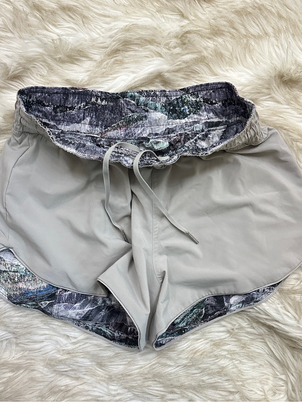 Lululemon Reversible Shorts 4